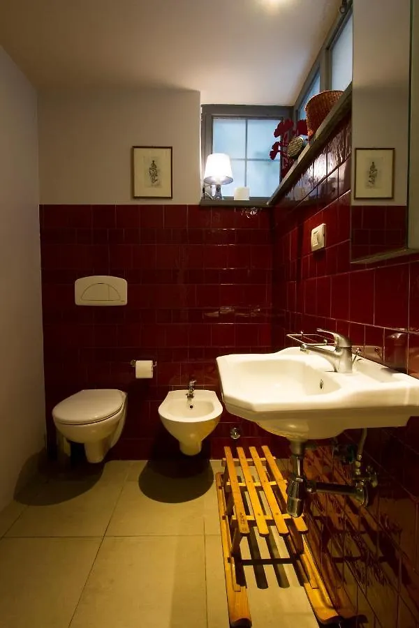 Tre Vie Apartment Con Terrazzo Giardino Pensile Catania 0*,  Italy