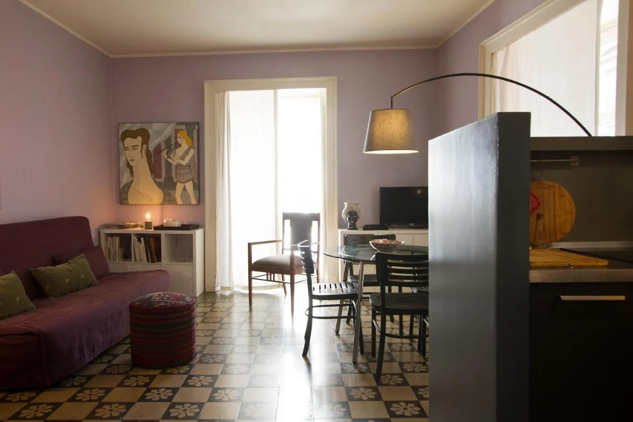 Tre Vie Apartment Con Terrazzo Giardino Pensile Catania Italy